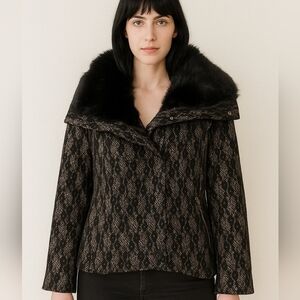 Bebe Vintage Women's Lace Mobwife Boho Jacket With Faux Fur Collar Size Small